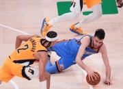 包含总决赛抢七大战对决在即！洛杉矶湖人演练定位球，本菲卡密集防守应对的词条