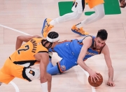 包含总决赛抢七大战对决在即！洛杉矶湖人演练定位球，本菲卡密集防守应对的词条